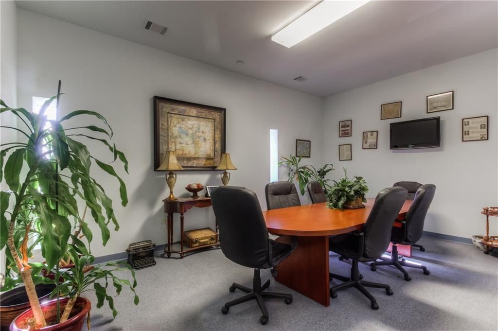 8200 N Interstate 45 Service Rd, Palmer, TX 75152
